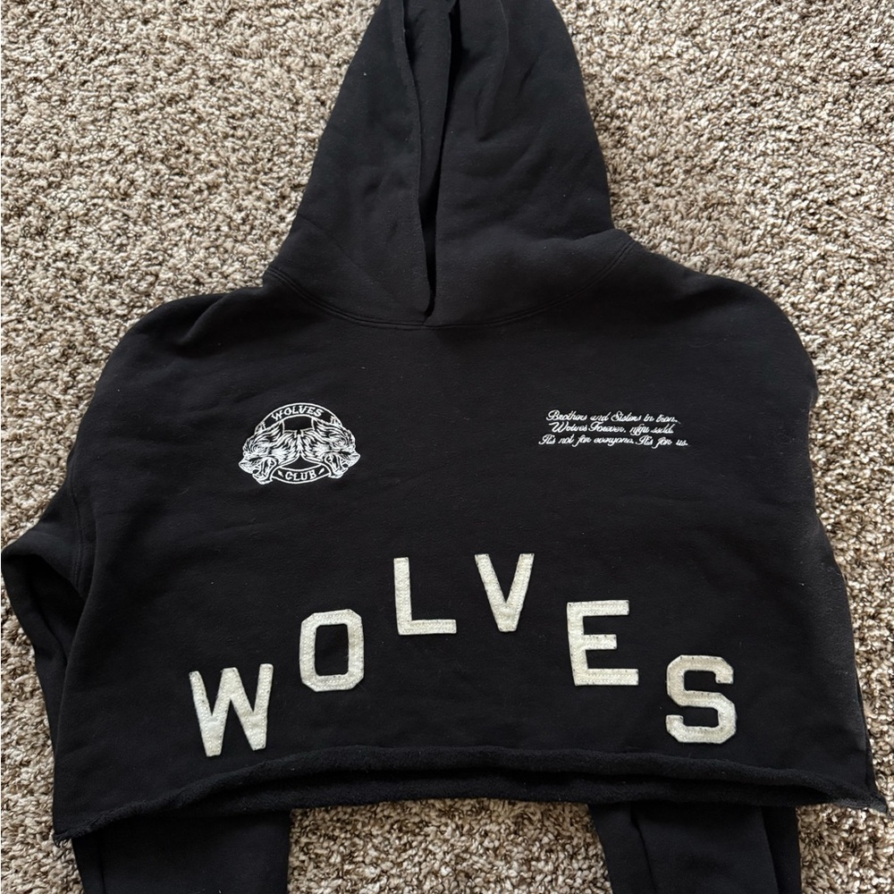 Black Wolves Cropped Hoodie